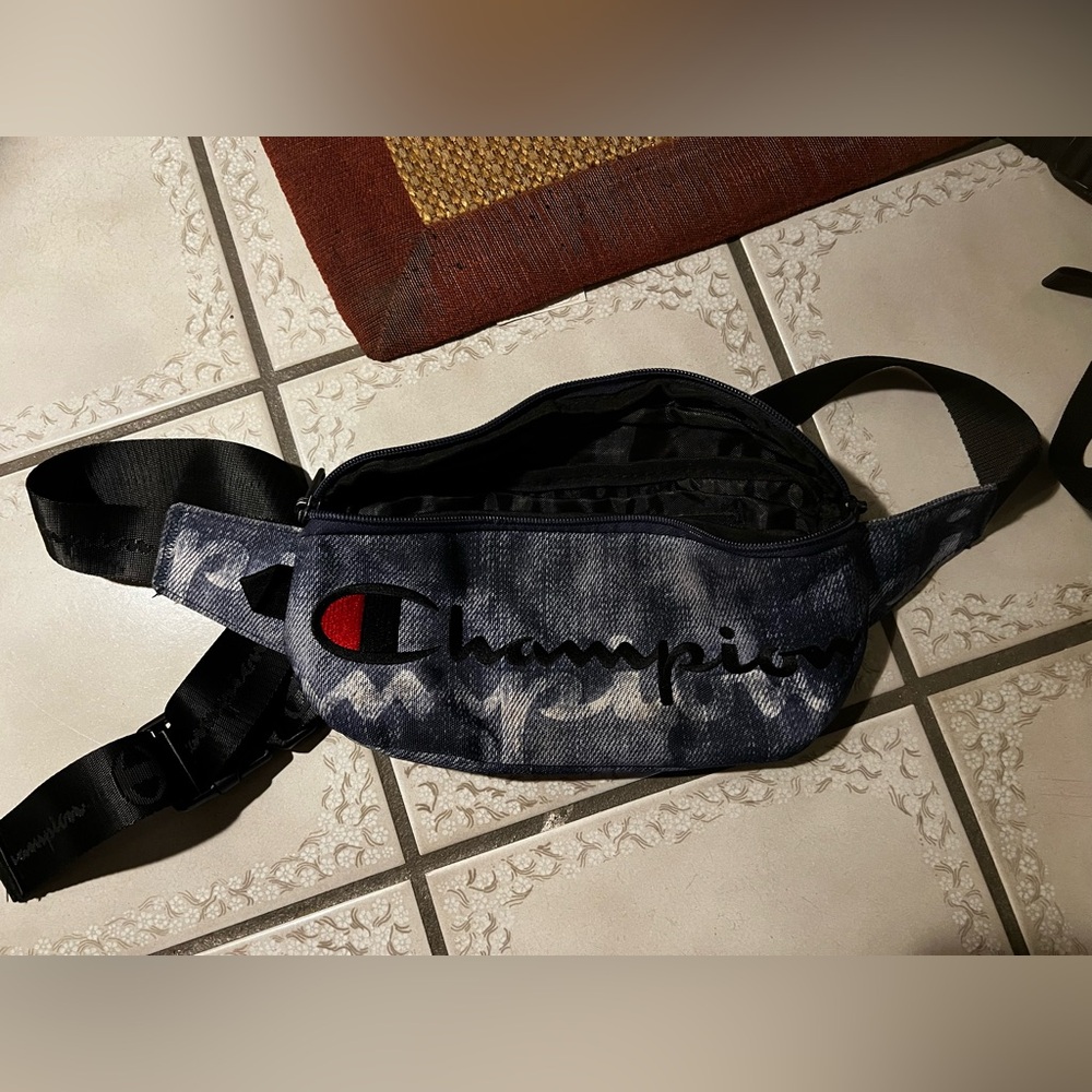 Champion Fanny / crossbody